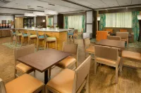 Hampton Inn Lake Charles - breakfast