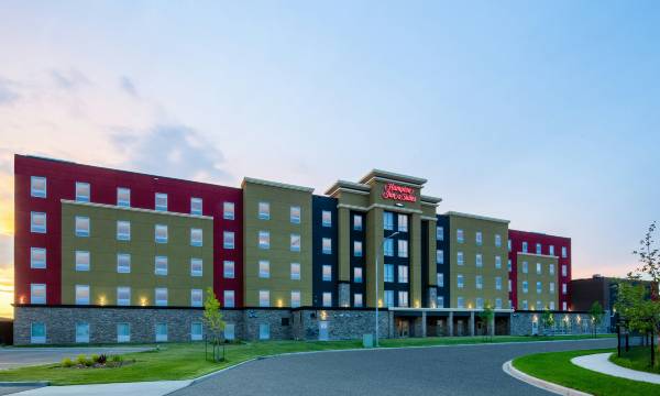 Hampton Inn & Suites by Hilton Edmonton St. Albert