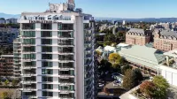 DoubleTree by Hilton Hotel & Suites Victoria - Ocean View