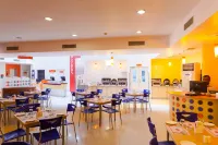 Ginger Hotel Vadodara - breakfast
