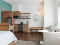 Element Dallas Richardson Hotels near TopGolf