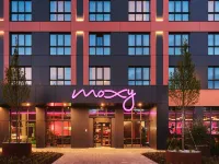 Moxy 華沙市 比亞蘭尼附近的飯店