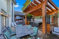 Unique Sandpoint Estate, Close to Schweitzer, Covered Spa & Amazing Theater - 4-Star