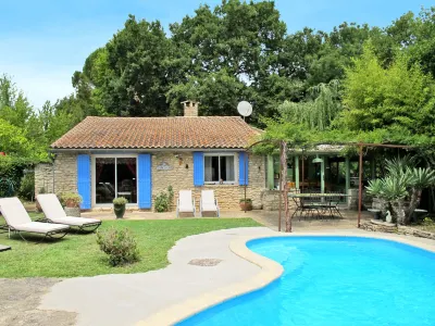 L'Isle Sur la Sorgue Hotels near Zubrycki Sylvia
