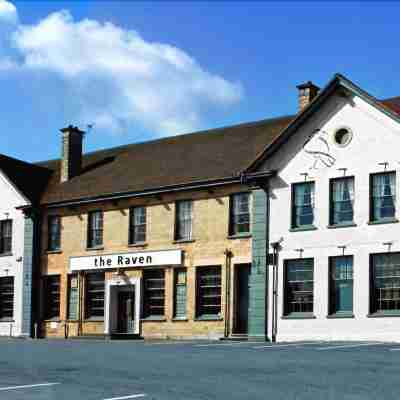 The Raven Hotel Hotel Exterior