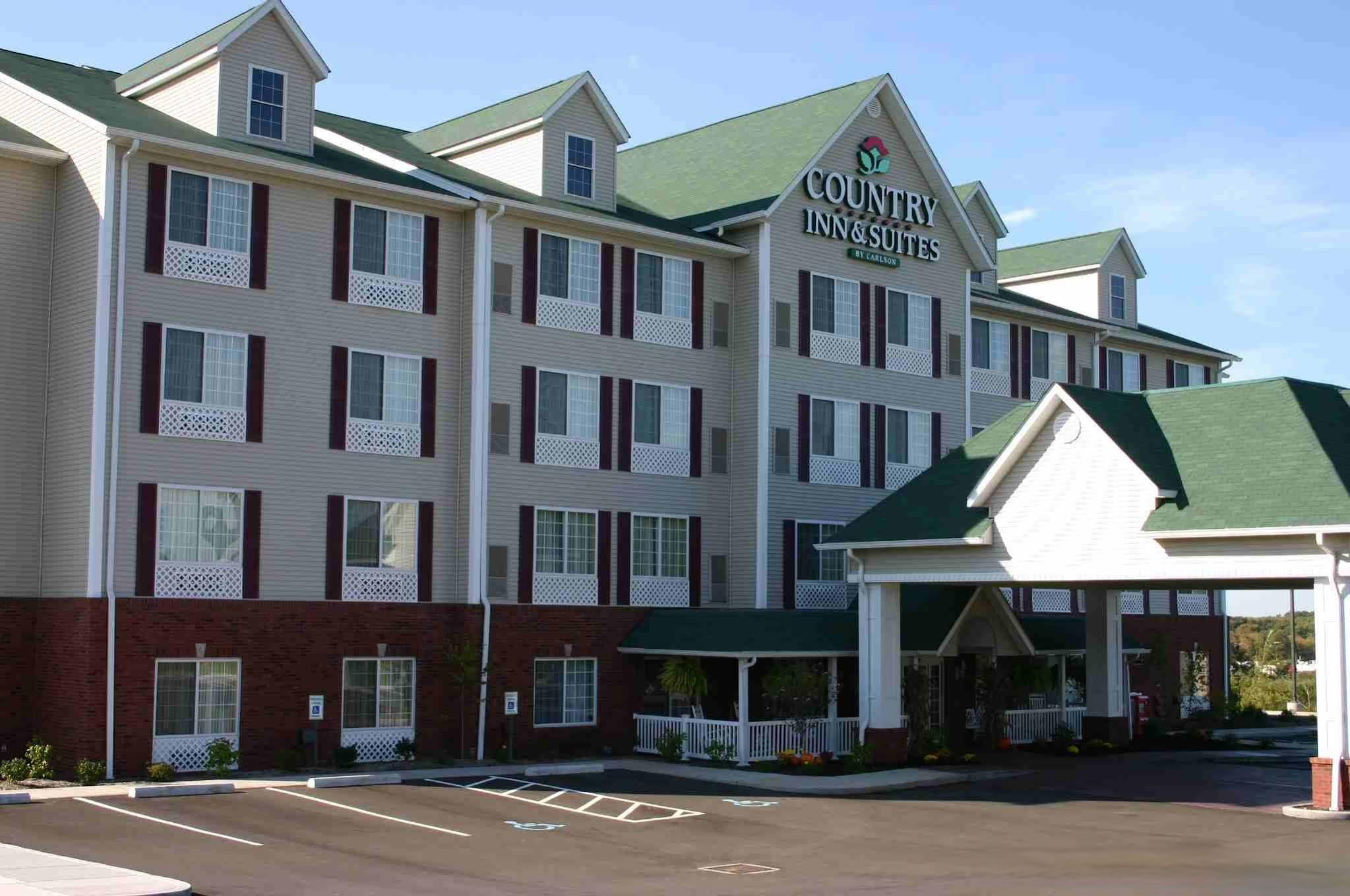 Country Inn & Suites by Radisson, Youngstown West, Oh