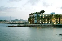 Catalonia Ses Estaques - Adults Only Отели рядом с достопримечательностью «Bus Station Santa Eularia»