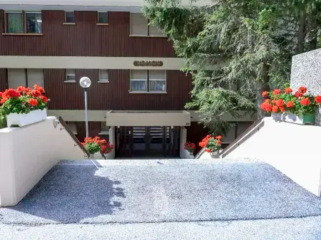 Monte Cristo 6 Отели рядом с достопримечательностью «Rue de Chetzeron 1»