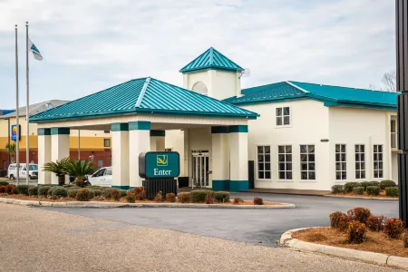 Quality Inn Chipley I-10 at Exit 120