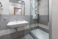 Valensija - Large Suite Apartment