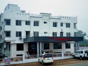 Hotel Devraj Palace