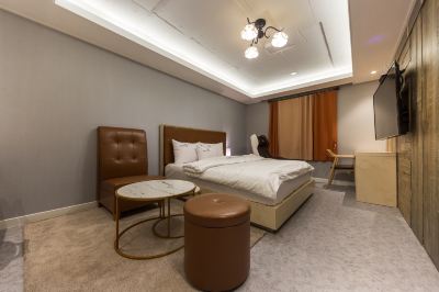 Jeongyang The Signature Relax Room (Styler (Random)/PC, Air Purifier) ​​(Bathtub)