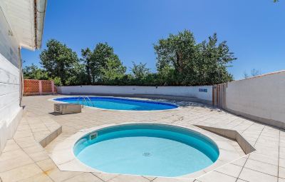 Spa Nice Home in Liznjan with Wifi and 2 Bedrooms Photo