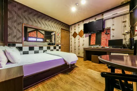 Goesan Nagwon Motel Отели в г. Квесан