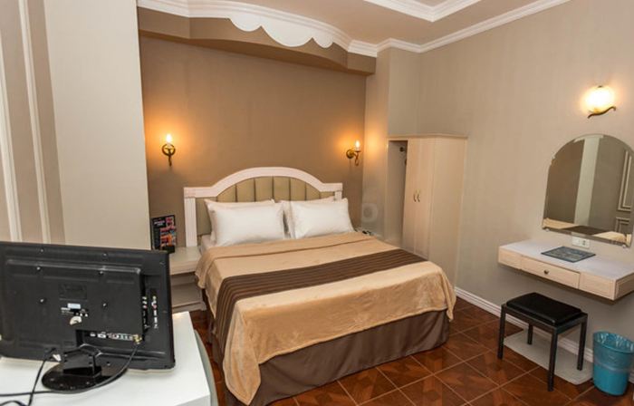 Urban Travellers Hotel