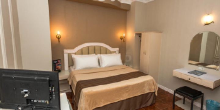 Urban Travellers Hotel