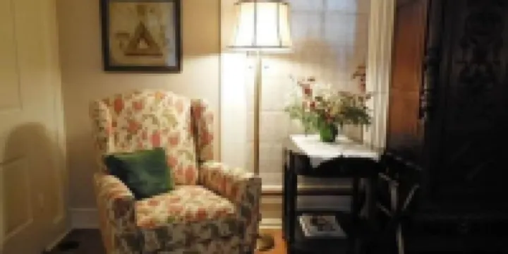 The Boxley Place Inn - 套房，私人浴室（Ethel's Suite）