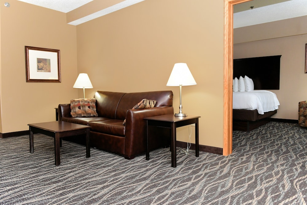 Cobblestone Inn & Suites - Denison Majestic Hills