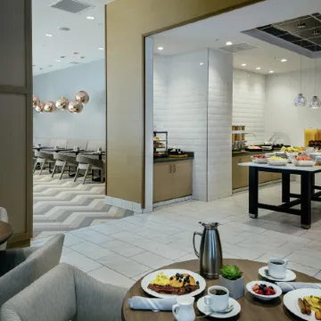 Hilton Garden Inn Seattle Bellevue Downtown