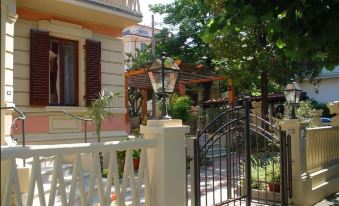 Beautiful Double Room in Montecatini Terme