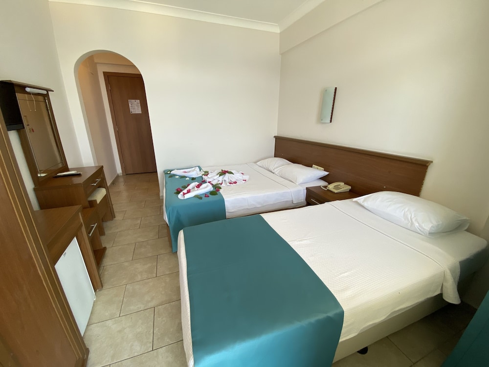 B&B Yüzbaşı Beach Hotel