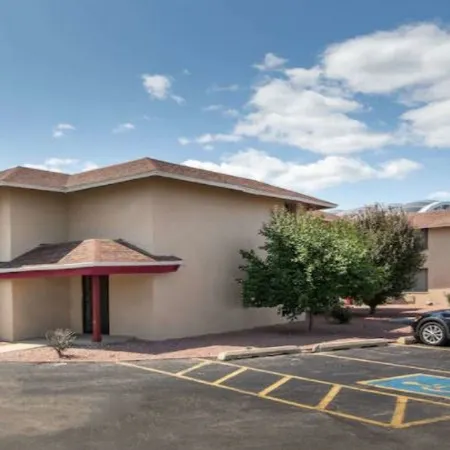 AmericInn by Wyndham la Crosse Riverfront Conference Center
