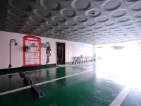 Brown Hotel - Parking