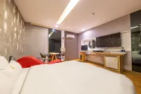 Java Hotel