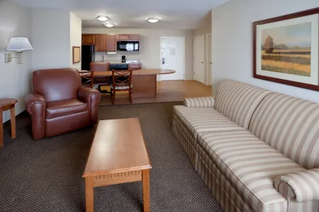 Candlewood Suites San Antonio NW Near Seaworld Отели в г. Хелотс