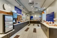 홀리데이 인 익스프레스 윌밍턴 포터스 넥 바이 IHG - 조식 운영