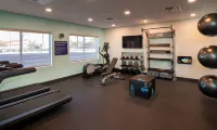 Tru by Hilton Phoenix Glendale Westgate - Gym