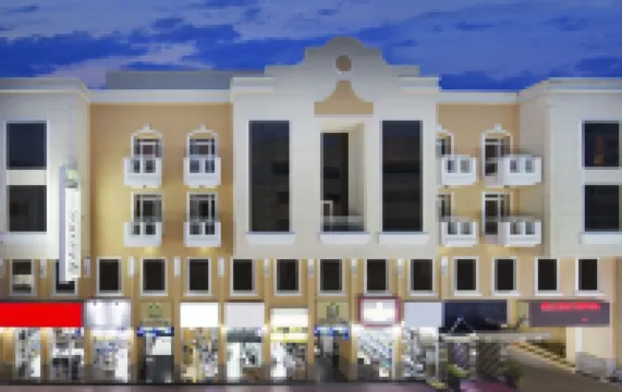 Gateway Hotel Hotels near Meena Bazaar