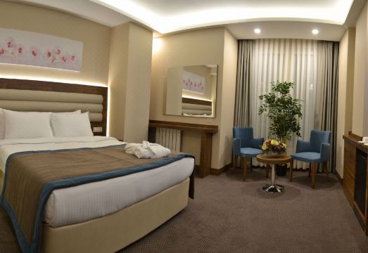 호텔 로비의 프런트 데스크