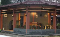 Amazon Bungalow & Cottages Hotel di Kecamatan Cijulang