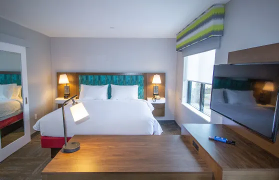 北阿特爾伯勒希爾頓歡朋套房酒店