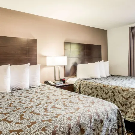 Rodeway Inn Middleboro-Plymouth Hotels in Middleborough
