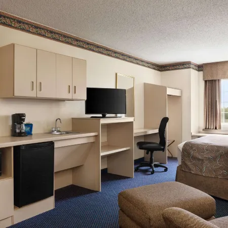 Travelodge by Wyndham Fort Scott