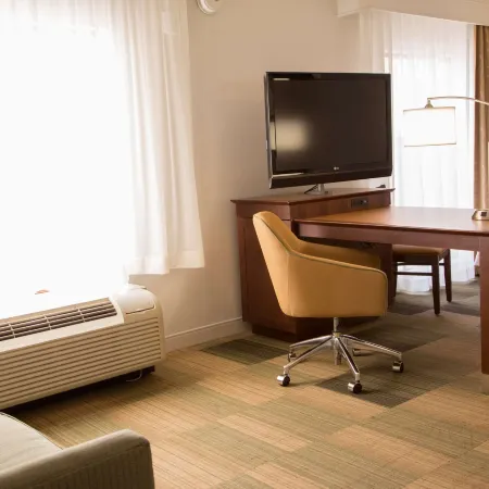 Hampton Inn & Suites Albany-Downtown