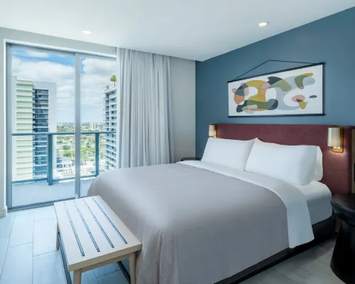 أتويل سويتس ميامي بريكيل باي آيتش جي Hotels near متنزه مارلينز