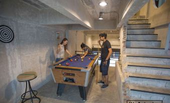 UdonBackpackers Beds and Cafe