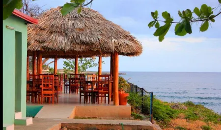 Islazul Villa Yaguanabo Отели рядом с Аэропорт Кинфуегос