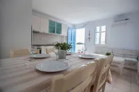 Astarti Apartments - balcón