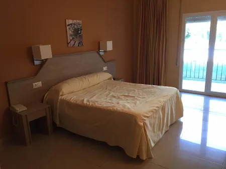 Hotel Manzanares Отели в г. Мансанарес