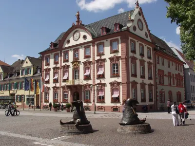 Holiday Inn Express Offenburg Hotels near Lidl