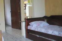 綠洲旅館 普拉亞德索婁洛恩住宿飯店