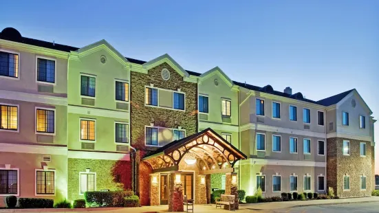 Staybridge Suites O'Fallon Chesterfield