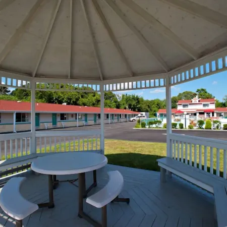 Economy Motel Inn and Suites Somers Point