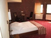 Amadeus Hotel Zielona Góra Các khách sạn ở Zielona Gora