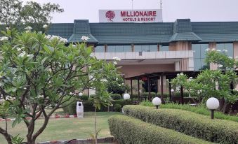Millionaire Hotel & Resort