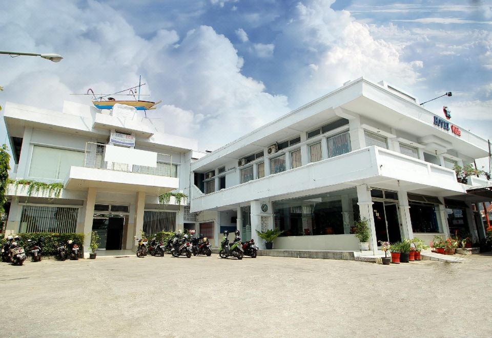 hotel overview picture